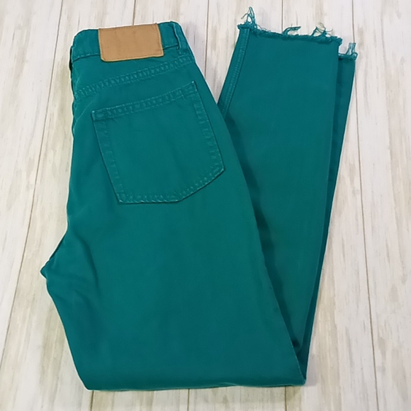 Divided H& M Raw Hem Skinny Green Jeans Size 4 - Picture 1 of 16